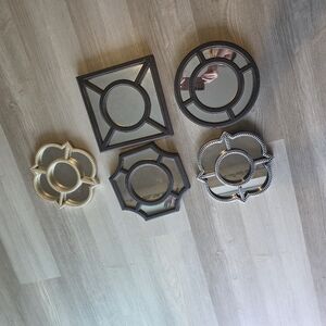 Elegant Black and Gold Wall Mirror Set